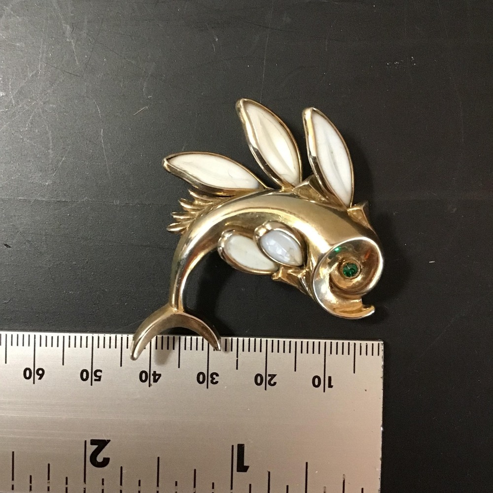 Trifari Alfred Philippe Fish Brooch Poured Glass Petalette 1950s Book Piece Rare - Picture 6 of 6